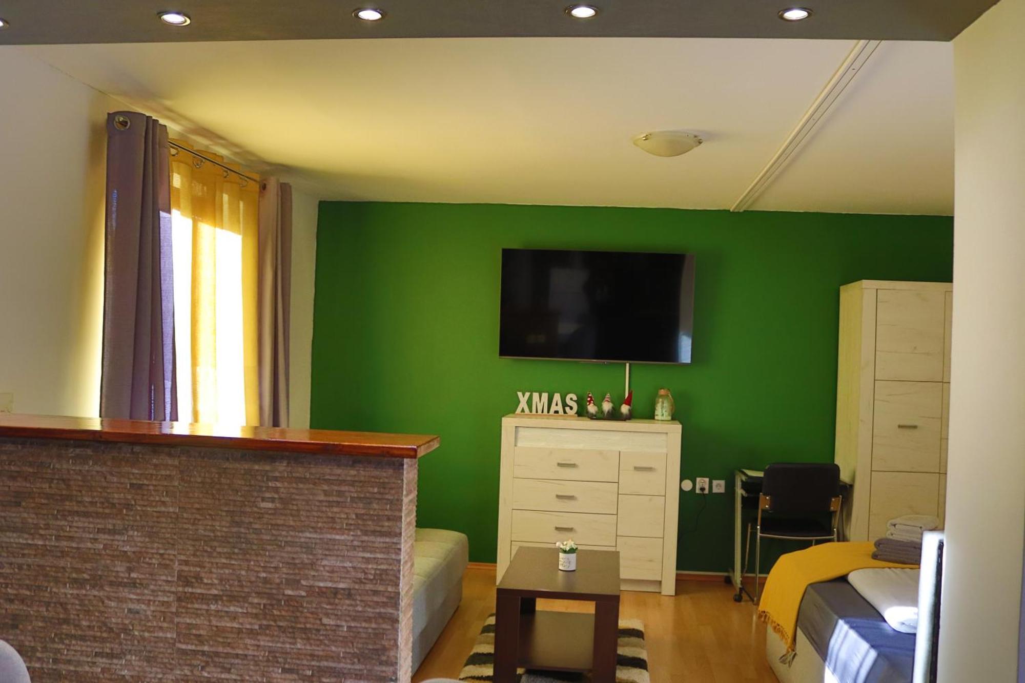 Studio Apartman Planb, Self Check In Osijek Buitenkant foto