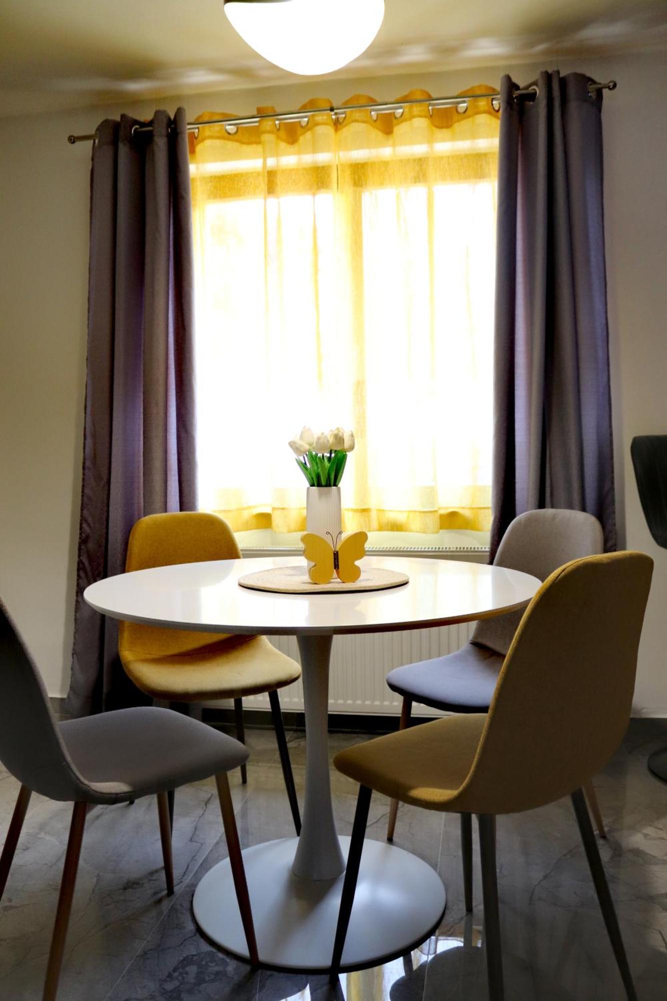 Studio Apartman Planb, Self Check In Osijek Buitenkant foto